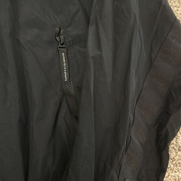 Allyson Felix Athleta Windbreaker - Picture 4 of 11